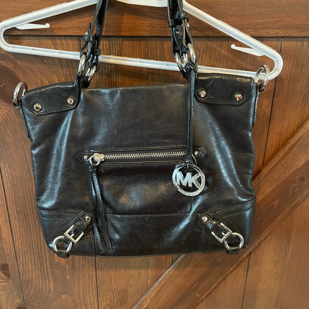 Michael Kors Black Leather Shoulder Bag With Detachable Shoulder Strap